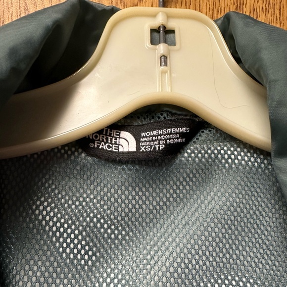 Women’s green The North Face rain jacket size xs - Picture 3 of 6